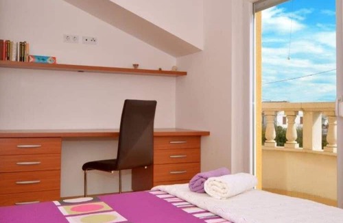 Kastel Stari Apartment | Bright Kaštela Apartment with Balcony and Private Parking - Two Bedroom Apartment