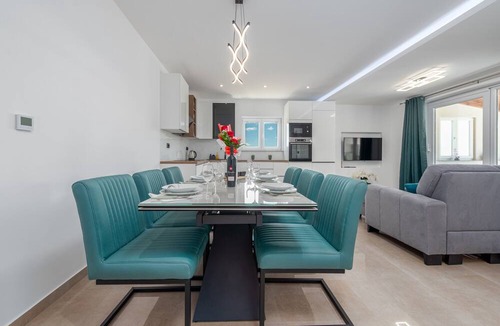 Donje Rastane Villa | Villa Chivas ZadarVillas