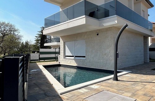 Kastelir-Labinci Villa | Villa with pool near Porec.
