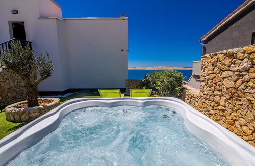 Vidalici Villa | Suite with Jacuzzi and Balcony