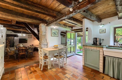 Buzet House | Holiday house Buzet for 1 - 8 persons with 4 bedrooms - Holiday house