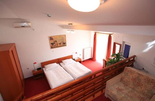 Klenovnik House | Hotel Orion - Triple Room with Terrace