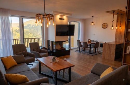 Hoçë e Qytetit Villa | The Sharr Retreat - Luxury Villa