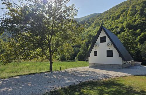 Jajce Ski Chalet | Cottage Daria