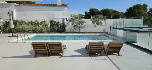 Necujam Apartment | Beautiful, modern villa Hilla on the stunning island of Šolta