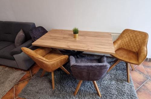 Osijek Apartment | Apartman Asis - adress Zmaja Jove Jovanovica