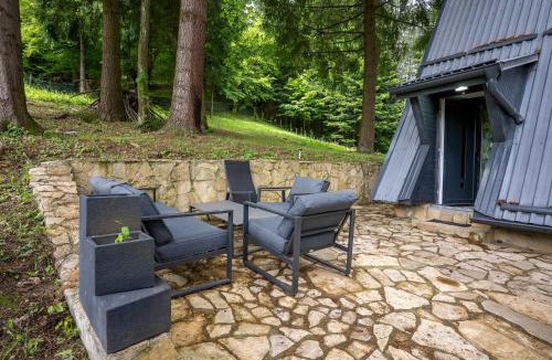 Resnik Apartment | Tarcin Forest A Frame