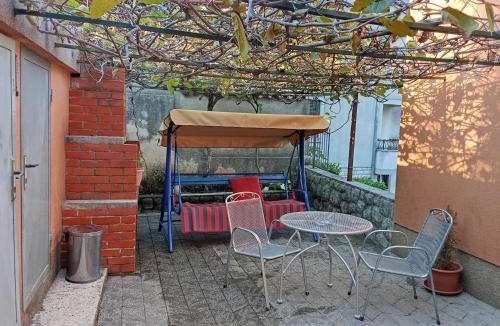 Mihotici Apartment | Apartman MIRNA
