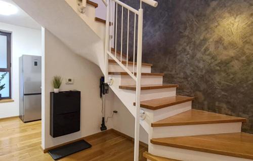 Veliko Trojstvo House | Gorgeous Home In Maglenca With Sauna