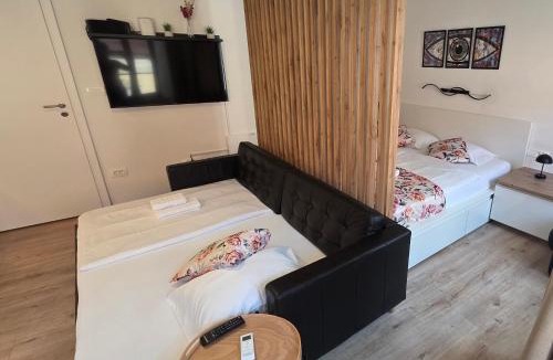 Kranj Apartment | Apartments KrAnJ - City Studio Katka