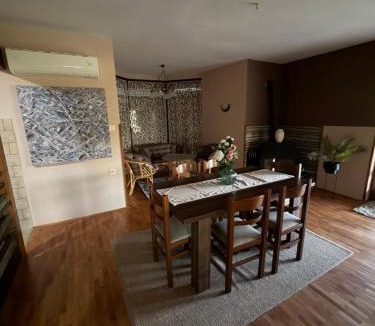 Ranilug Apartment | Event house