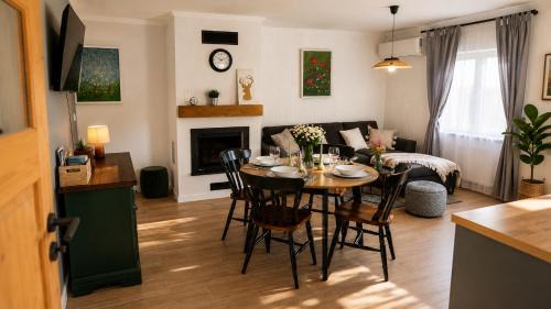 Strigova House | Vineyard Cottage with Jacuzzi & Hobbit Sauna by Destination GREEN Croatia