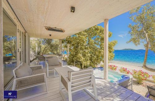 Drage House | BUQEZ Beach Villas 81 & 28 - Seite an Seite - direkt am Meer