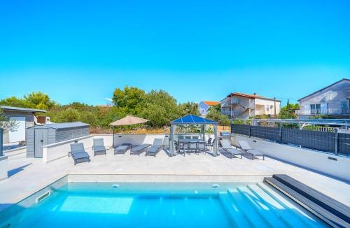 Pakostane Villa | Villa Generacija - Luxury 5-Bedroom Villa with Private Pool & Jacuzzi
