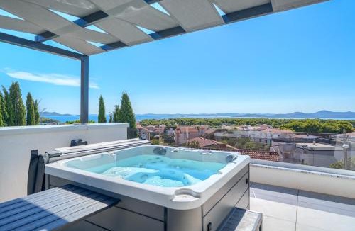 Pakostane Villa | Villa Generacija - Luxury 5-Bedroom Villa with Private Pool & Jacuzzi