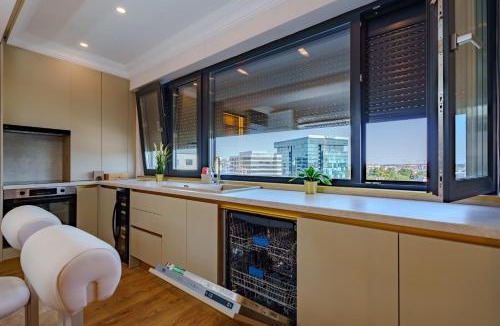Pipera Apartment | Novaro Suites 67B4 - City View Apartment with Parking