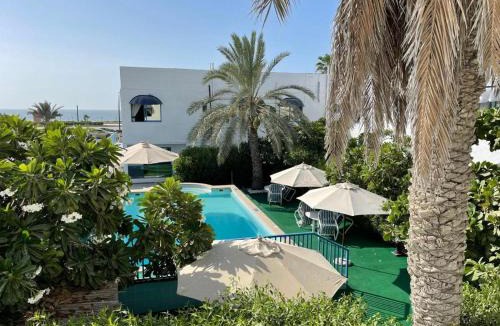 Beach & Coast Hotel | Al corniche Hotel فندق الكورنيش