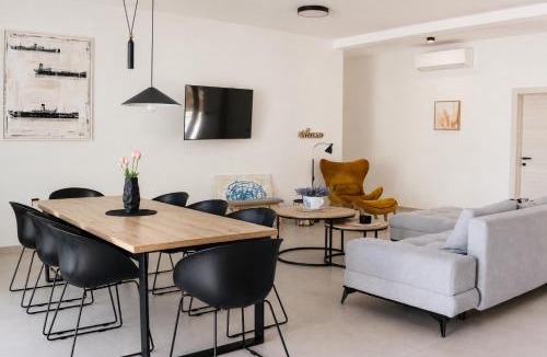 Splitska Villa | White Villa, Brac