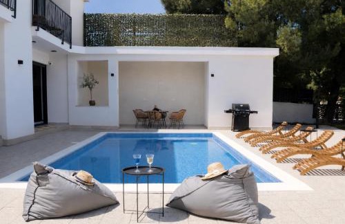Splitska Villa | White Villa, Brac