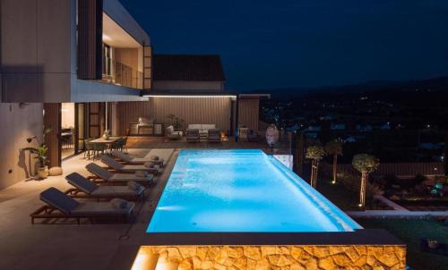 Prolozac Villa | Villa Z1 Imotski - Luxury Retreat with Heated Pool & Spa