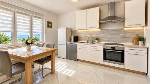 Vratarusa Villa | Holiday House Sea View