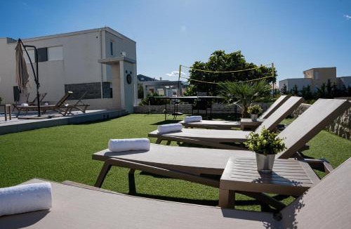 Zrce Apartment | Apartments & Rooms Pool Villas Maris