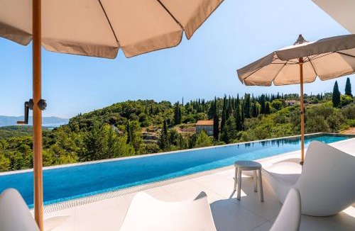 Zrnovo Villa | Luxury Villa Morello Korčula 1 with large heated pool, gym & sauna