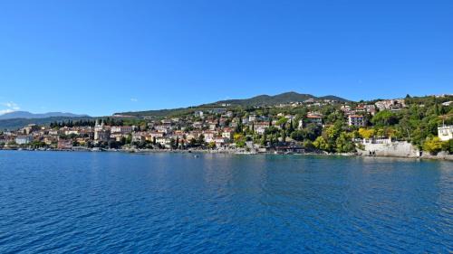 Bregi Villa | Villa Terra by Villas Guide