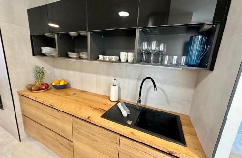 Crveni Vrh Villa | Villa Monte R+Luxury