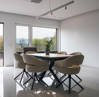 Maribor Apartment | Prestige Rooftop Apartments Viva with Hot Tub
