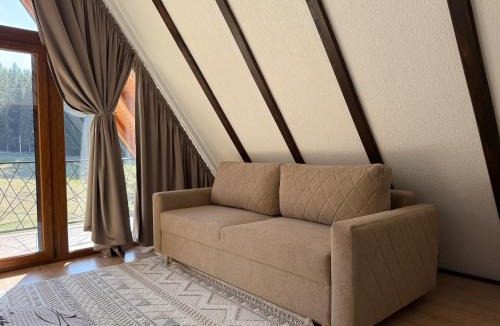 Sokolac Villa | Villa Zehra Nišićka Oaza