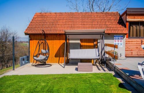 Zasadbreg Apartment | Timber Cottage With Pool - Happy Rentals
