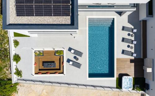 Rovanjska Villa | Lux Villa Serene with heated pool