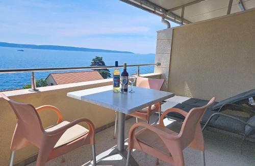 Okrug Gornji Apartment | Apartment Villa Andjelka-6 by Interhome