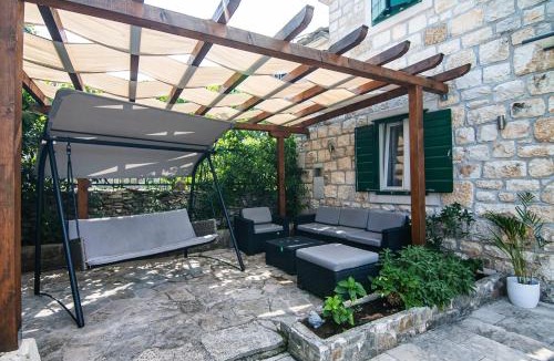 Dol House | Family friendly house with a swimming pool Dol, Brac - 25954