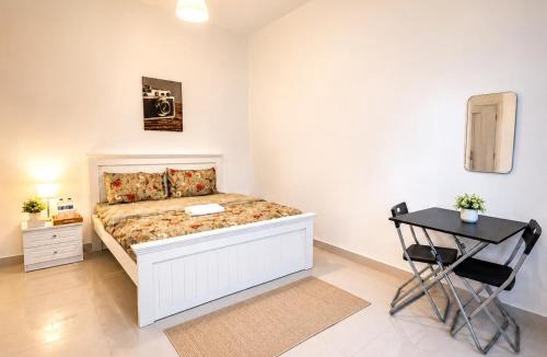 Al Zahiyah Apartment | Flora Residence
