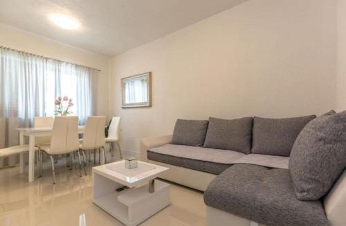 Istok Apartment | Apartments and Room Tattoo