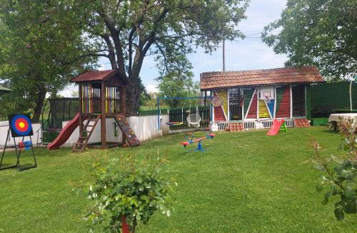 Mladenovac House | BANJANSKI RAJ