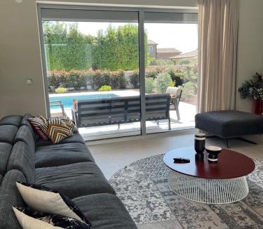 Jursici Villa | Villa Cedrus