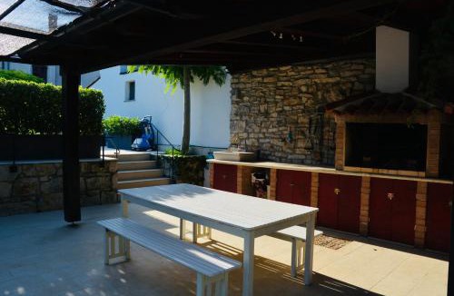 Svetvincenat Villa | Stone House