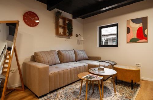 Zabok House | T Lodge - Holiday home in nature