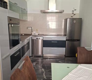 Kuceli House | Kameni biser