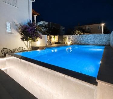 Mocici Apartment | Villa Petra 2 Bedroom Apartments