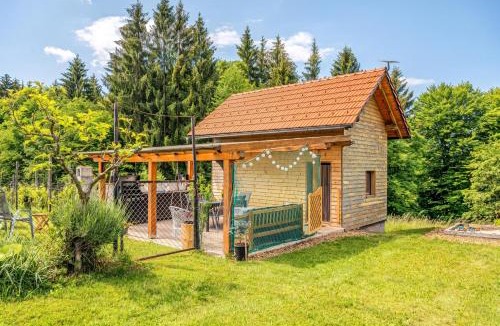 Zalec House | Lodge Trtinka/w Terrace & BBQ in Nature - Happy Rentals