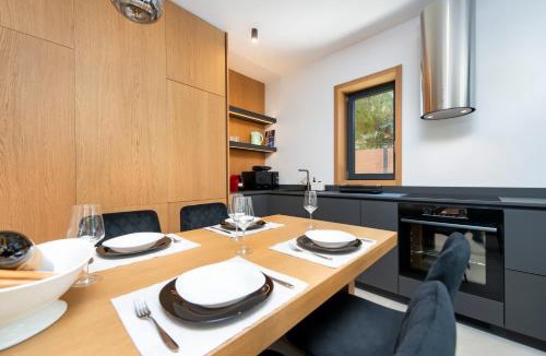 Bale Villa | Ombra