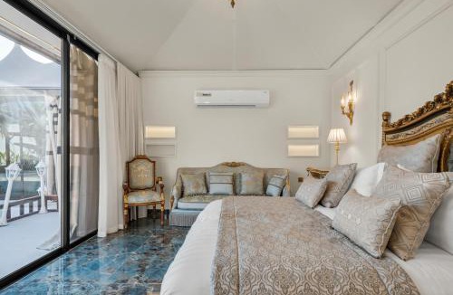 Madinat Zayed Ski Chalet | 3BR Private chalet villa Luxury design