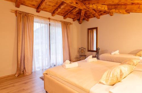 Hodbina Villa | Villa Four Olive Trees