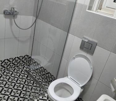 Stari Grad Apartment | BUDGET Guest Room in Central Pedestrian Zone - Renovated