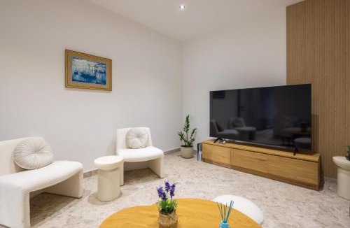 Ostrvica Villa | Villa Miravalle - private heated pool, jacuzzi, sauna, private garage parking