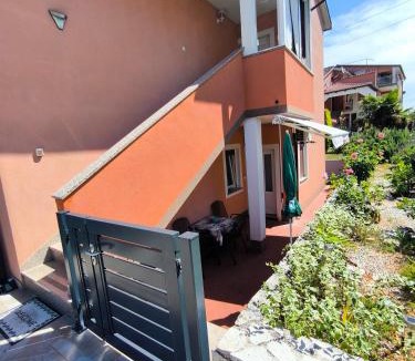 Petrovija Apartment | Apartments Davor